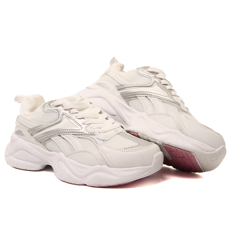 REEBOK KIDS Size 35 ROk6