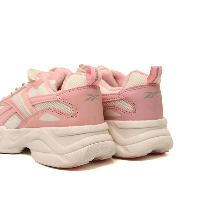 REEBOK KIDS Size 38 ROk5