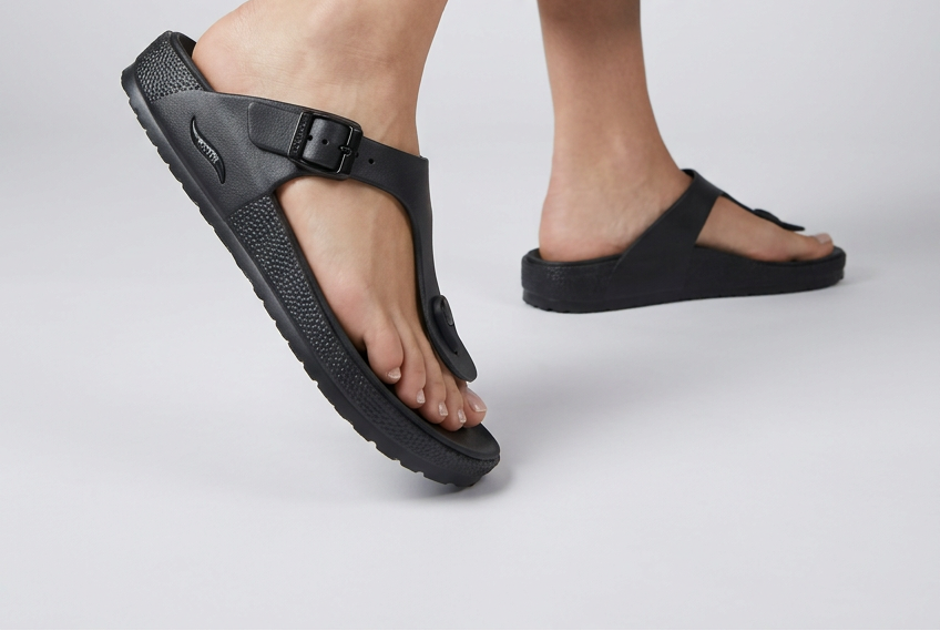 SKECHERS WOMEN'S SLIPPER Size 39 ROSW61