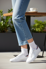 TOMMY HILFIGER WOMEN SHOES Size 37.5 ROW111