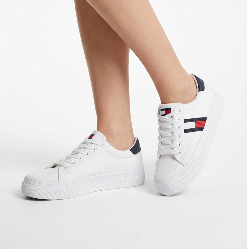 TOMMY HILFIGER WOMEN SHOES Size 36.5 ROW690