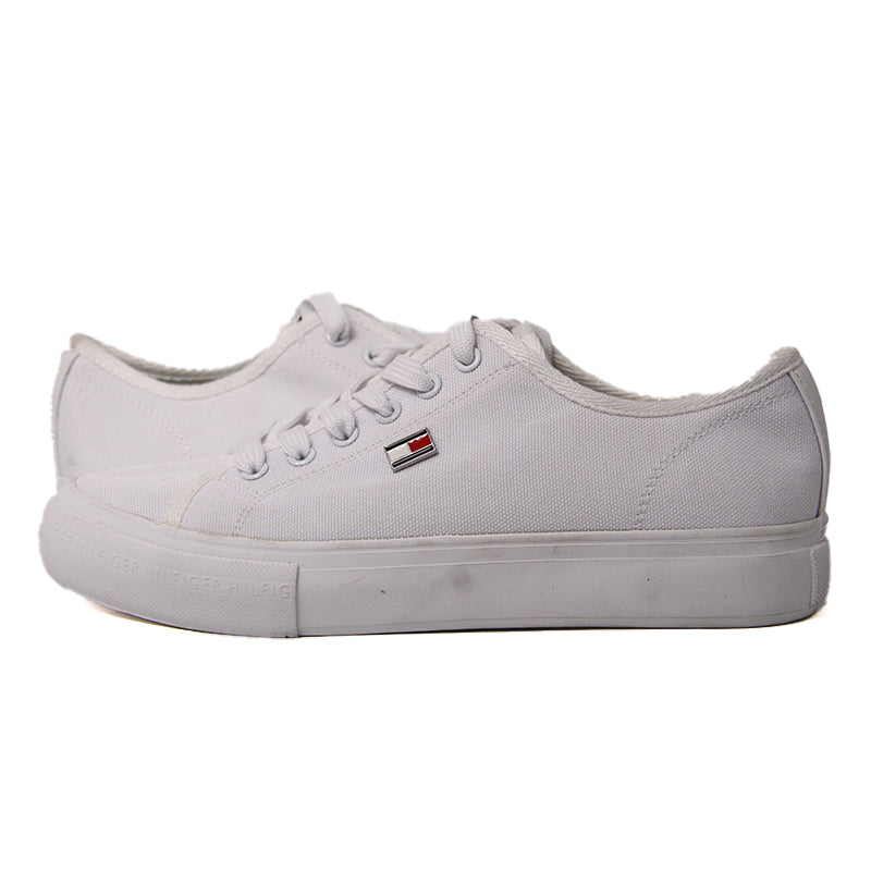 TOMMY HILFIGER WOMEN SHOES Size 37.5 ROW393
