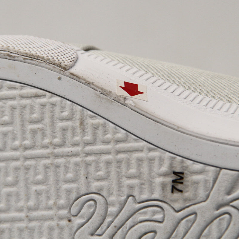 TOMMY HILFIGER WOMEN SHOES Size 37.5 ROW641