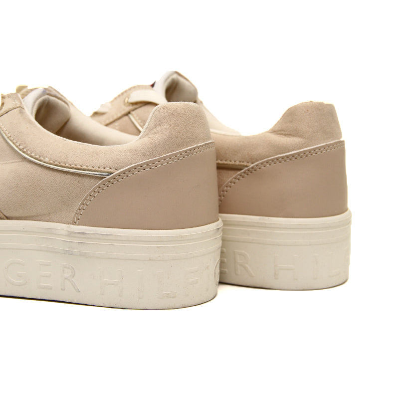 TOMMY HILFIGER WOMEN SHOES Size 38.5 ROW716