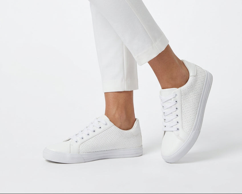 TOMMY HILFIGER WOMEN SHOES Size 38.5 ROW731