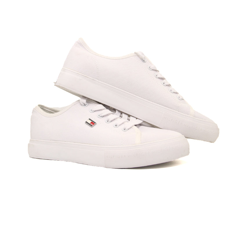 TOMMY HILFIGER WOMEN SHOES Size 38.5 ROW790