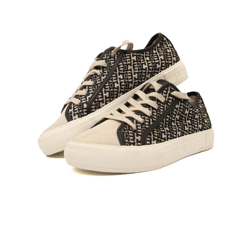 TOMMY HILFIGER WOMEN SHOES Size 38.5 ROW799
