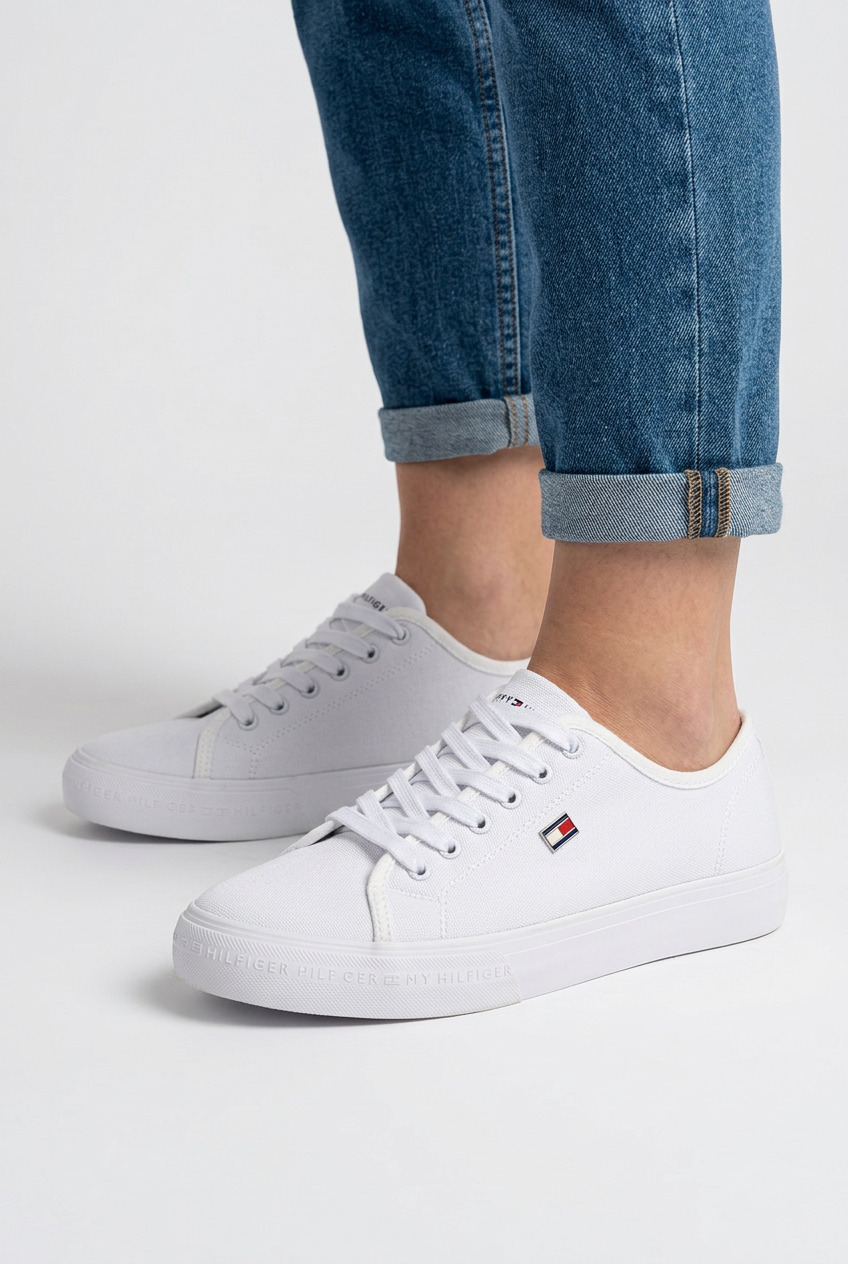 TOMMY HILFIGER WOMEN SHOES Size 38.5 ROW800