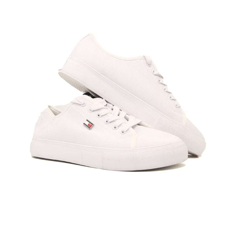 TOMMY HILFIGER WOMEN SHOES Size 38.5 ROW802