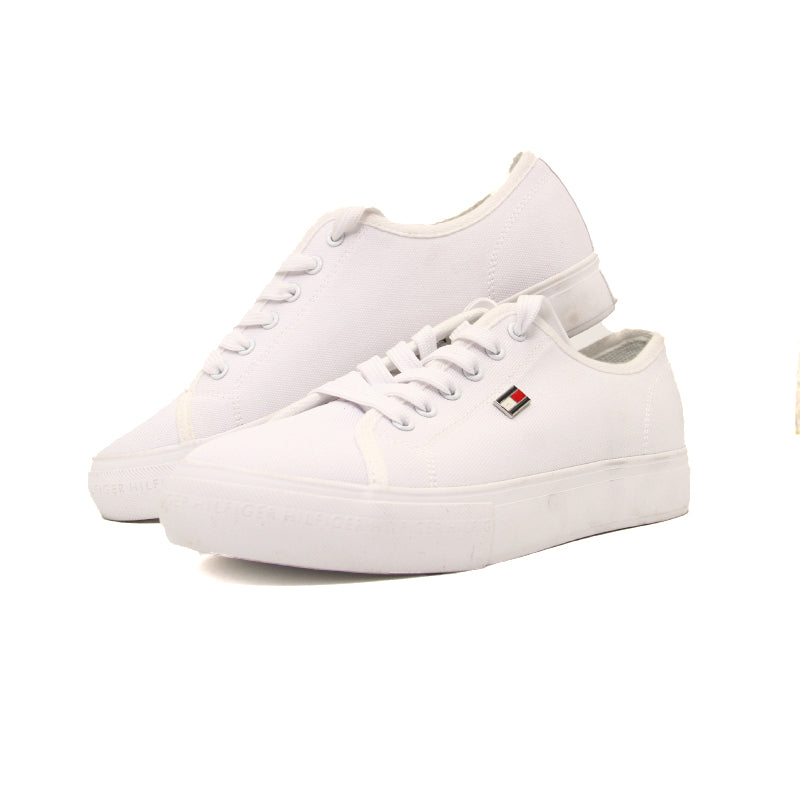 TOMMY HILFIGER WOMEN SHOES Size 38.5 ROW803