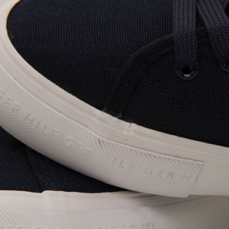 TOMMY HILFIGER WOMEN SHOES Size 38 ROW1001