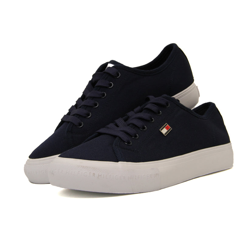 TOMMY HILFIGER WOMEN SHOES Size 38 ROW1001