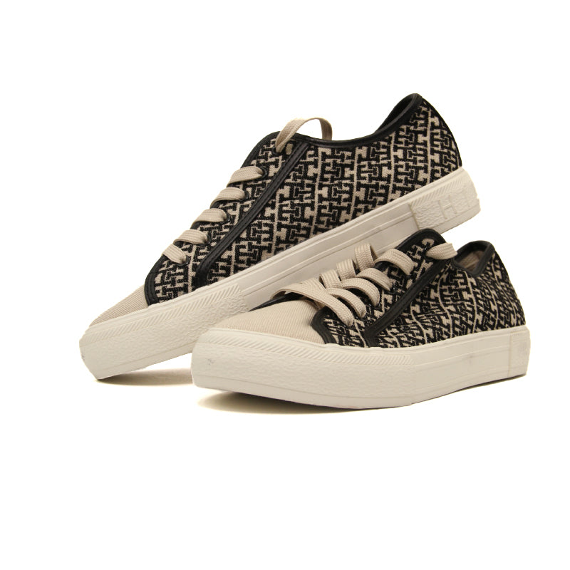 TOMMY HILFIGER WOMEN SHOES Size 38 ROW935