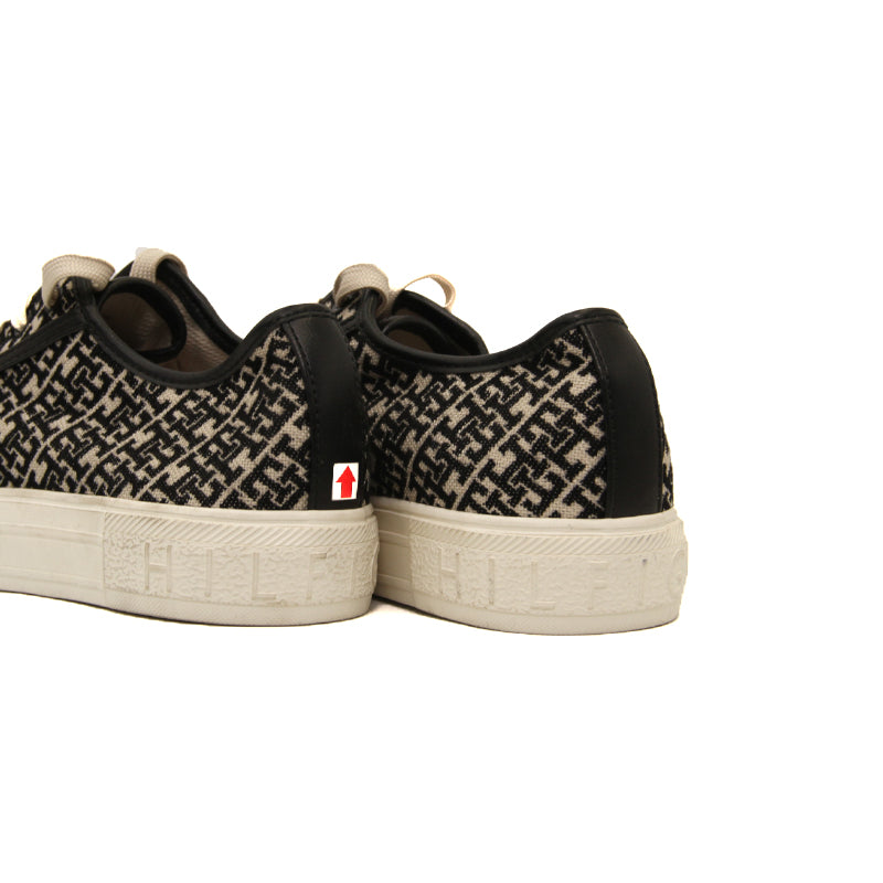 TOMMY HILFIGER WOMEN SHOES Size 38 ROW974