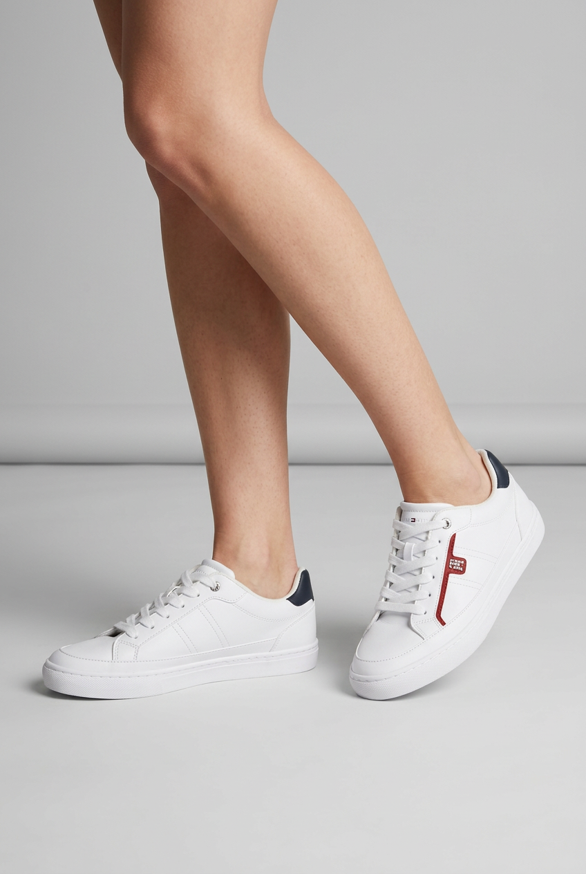 TOMMY HILFIGER  WOMEN SHOES Size 40 ROW510