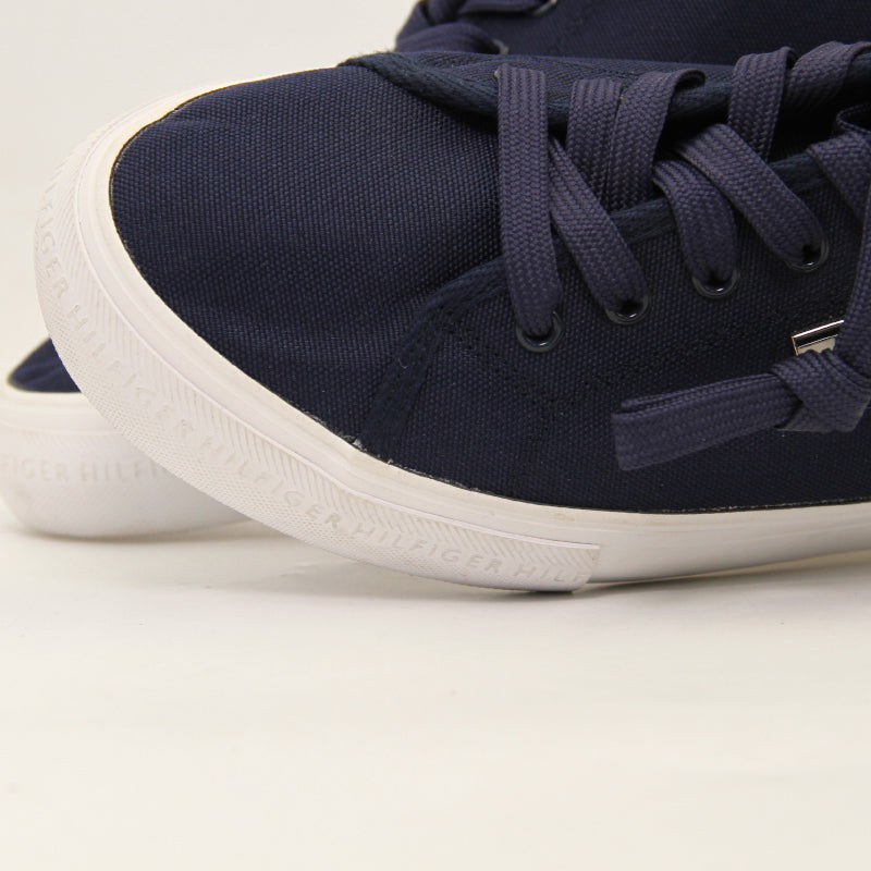TOMMY HILFIGER  WOMEN SHOES Size 40 ROW624