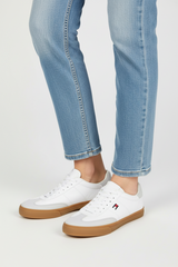 TOMMY HILFIGER WOMEN Size 39 ROW677