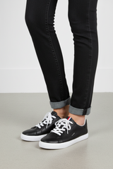 TOMMY HILFIGER WOMEN Size 39 ROW696