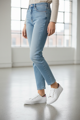 TOMMY HILFIGER WOMEN Size 39 ROW705