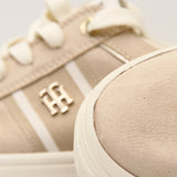 TOMMY HILFIGER WOMEN Size 39 ROW730