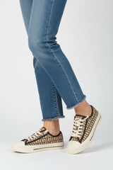 GUESS WOMEN SHOES Size 37.5 ROW450