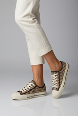 GUESS  WOMEN SHOES Size 37 ROW573