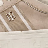 TOMMY HILFIGER WOMEN SHOES Size 38.5 ROW562