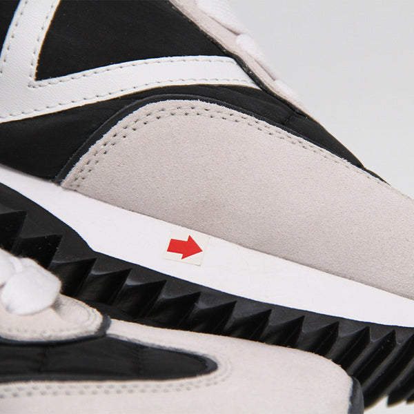 GUESS WOMEN SHOES Size 39 ROW358