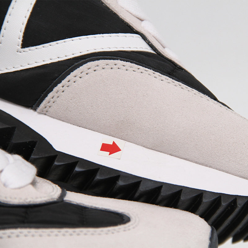 GUESS WOMEN SHOES Size 39 ROW358