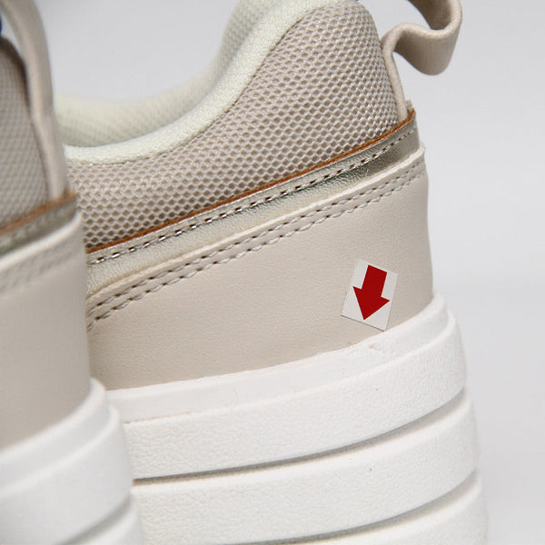 GUESS WOMEN SHOES Size 39 ROW373