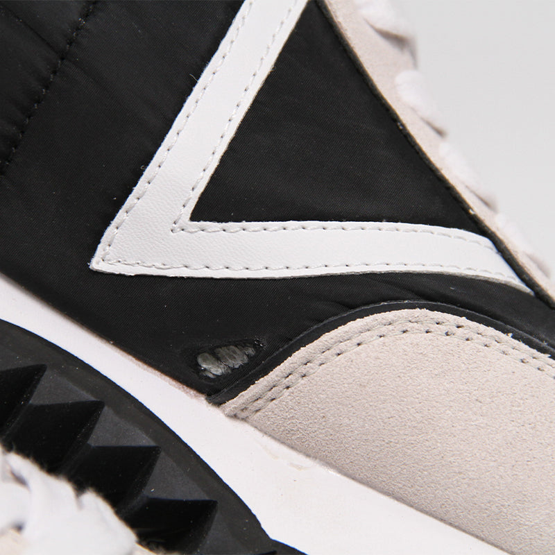 GUESS WOMEN SHOES Size 40 ROW235