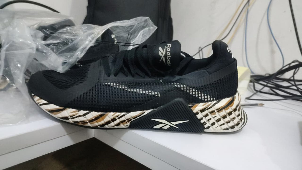 REEBOK WOMEN SHOES Size 41 ROW308