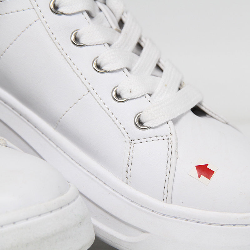 GUESS Women's SHOES Size 38.5 ROW361