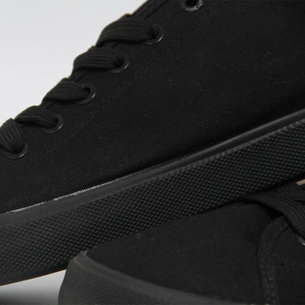 CALVIN KLEIN MEN SHOES Size 41 ROM452 - Runner