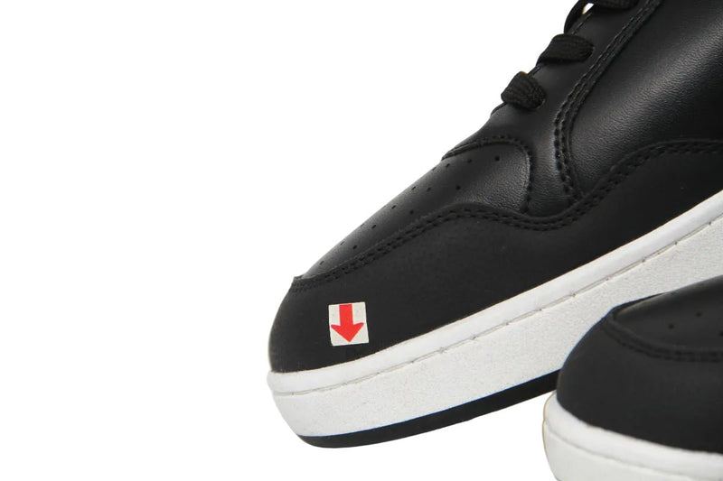 CALVIN KLEIN MEN SHOES Size 41.5 ROM142 - Runner