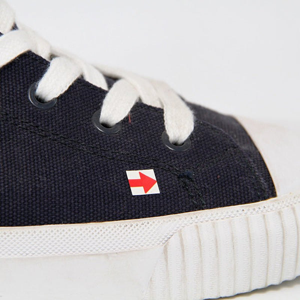 CALVIN KLEIN MEN SHOES Size 42 ROM624 - Runner