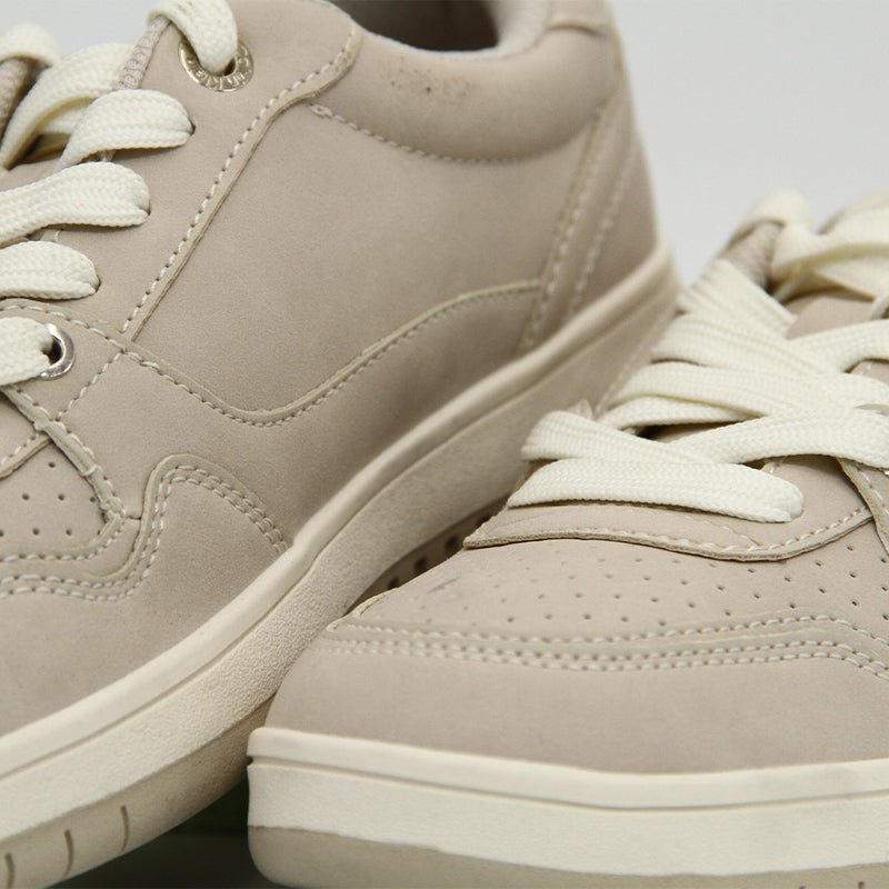 CALVIN KLEIN WOMEN SHOES Size 36.5 ROW44 - Runner