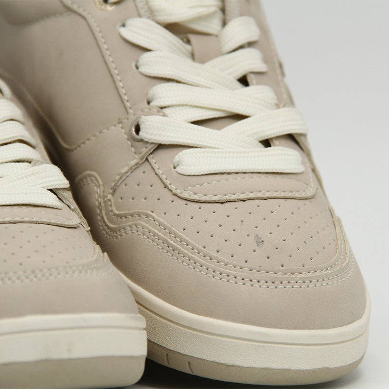 CALVIN KLEIN WOMEN SHOES Size 36.5 ROW44 - Runner