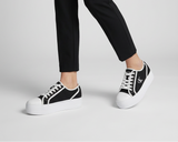 CALVIN KLEIN WOMEN SHOES Size 37 ROW280