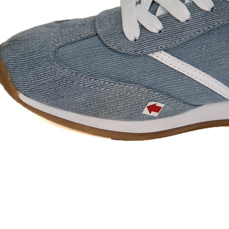 CALVIN KLEIN WOMEN SHOES Size 37.5 ROW31 - Runner