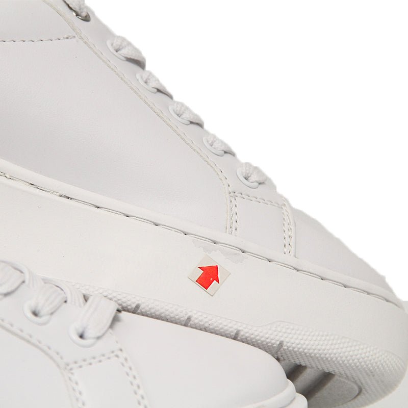 CALVIN KLEIN WOMEN SHOES Size 37.5 ROW70 - Runner