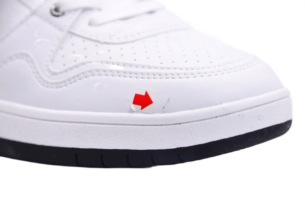 CALVIN WOMEN SHOES Size 42 ROW13 - Runner