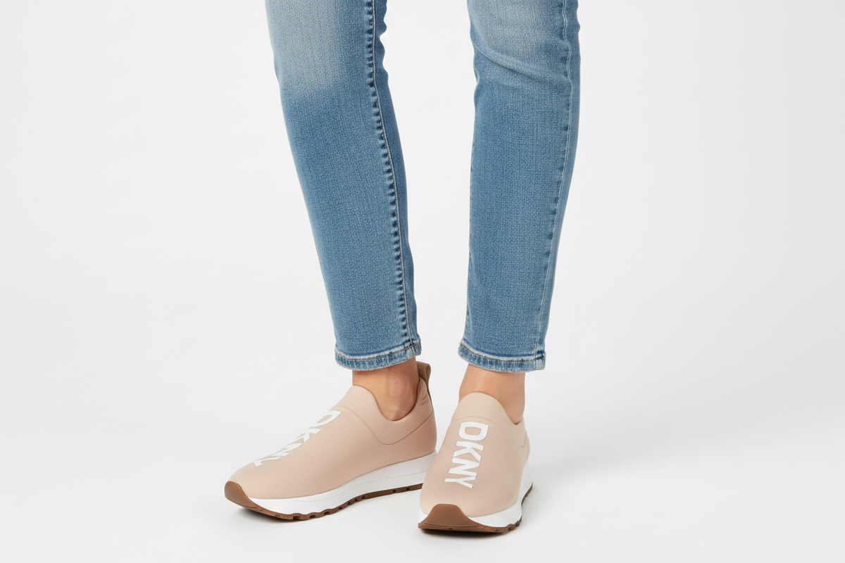 DKNY WOMEN SHOES Size 37.5 ROW137