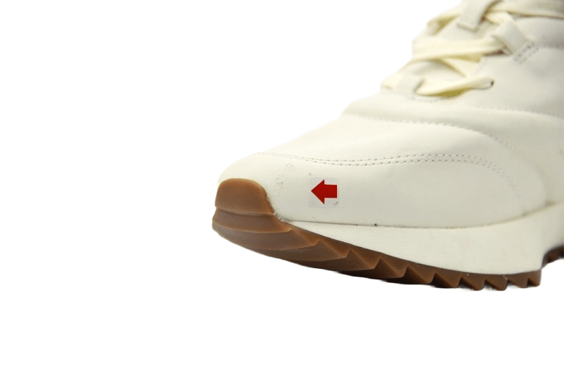 DKNY WOMEN SHOES Size 40.5 ROW10 - Runner