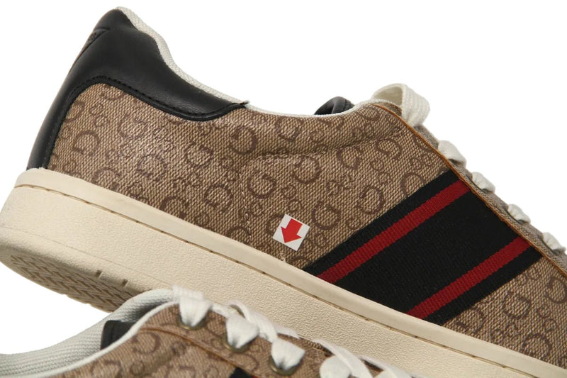 GUESS MEN SHOES Size 42.5 ROM128 - Runner