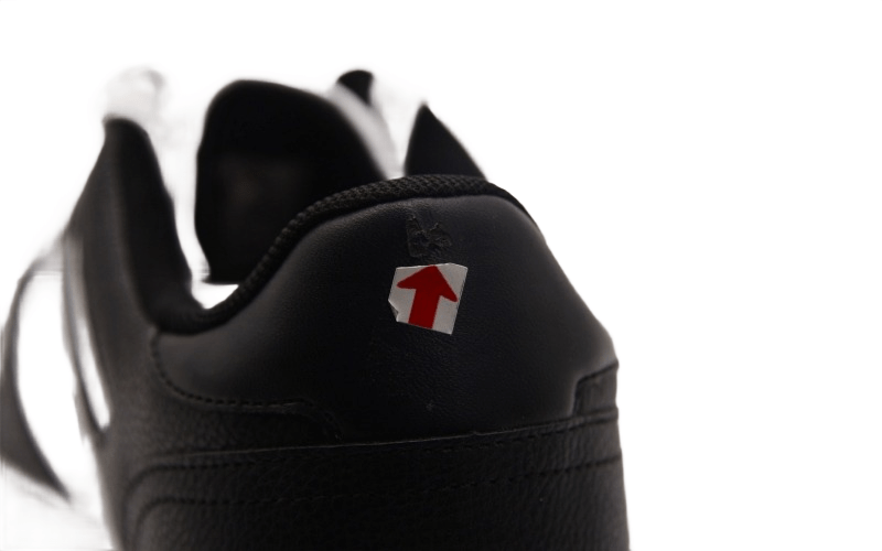 GUESS MEN Size 41.5 ROM18 - Runner