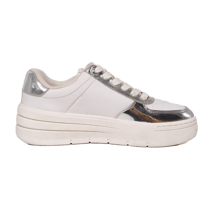 GUESS SHOES Size 39.5 ROW28 - Runner