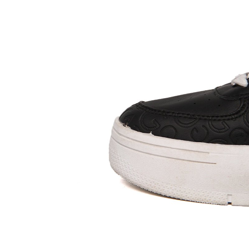 GUESS SHOES Size 39.5 ROW7 - Runner