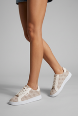 GUESS WOMEN SHOES Size 37 ROW156