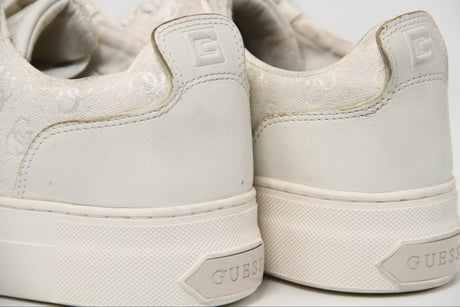 GUESS WOMEN SHOES Size 37.5 ROW313 - Runner